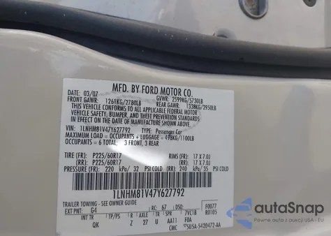 2007 Lincoln Town Car Signature из США, поврежденный, VIN 1LNHM81V47Y627792